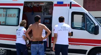 Otomobil Denize Uçtu: 2 Yaralı