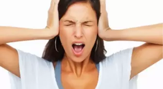 Şiddetli Baş Ağrısı Beyin Kanaması Belirtisi Olabilir