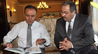 Vali Altıparmak Antalya Tarım Stratejik Planı'nı İnceledi