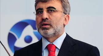 Bakan Yıldız Bakır Ustalığına Soyundu