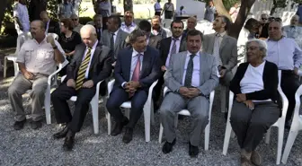 Vali Tarihi Kazı Yaptı