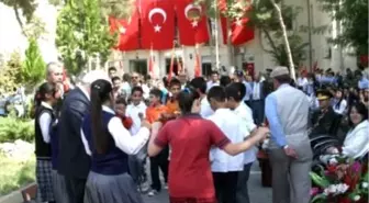 Siirt'te, '14 Eylül Şeref Günü' Coşkuyla Kutlandı
 
