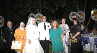 Vali Al ve Başsavcı Yiğit, Gökçe-Murat Taş Çiftinin Nikah Şahidi Oldu