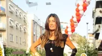 Güzeller Eşliğinde Açılış