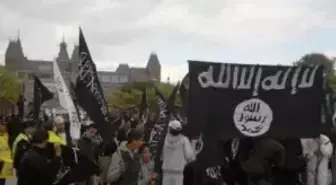 İslam'a Hakaret Filmi Hollanda'da da Protesto Edildi