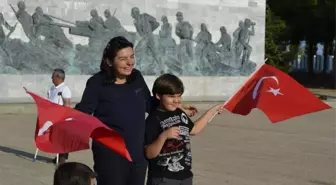 AK Parti Tanıtım Filmi Şehitler Abidesi'nde Çekildi