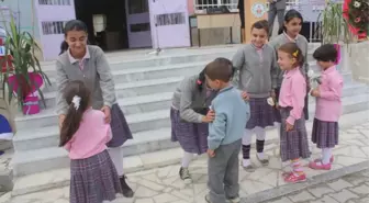 Çay'da İlköğretim Haftası Kutlamaları