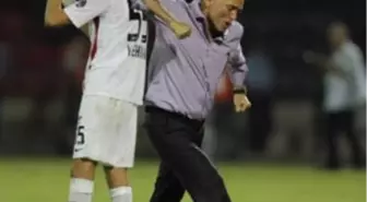 Hikmet Karaman'dan Mourinho Sevinci