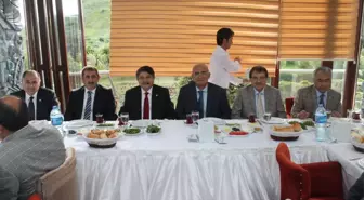 Tanrıverdi, Partililerle Bir Araya Geldi