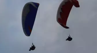 Giresun Semalarında Yamaç Paraşütü Şovu