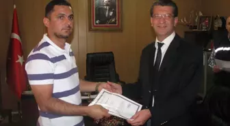 Kaymakam Orhan'dan Başarılı Polislere Başarı Belgesi