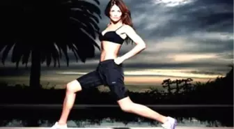 Miranda Kerr ve Helena Christensen Reebok Realflex'i Seçti!