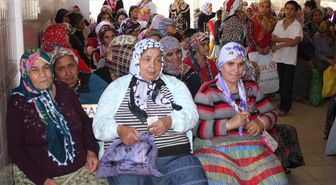 Uşşaki Vakfı Yardımlara Devam Ediyor