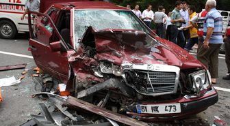 Trabzon'da Trafik Kazası: 1 Ölü, 4 Yaralı