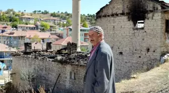 Tecavüzcüsünü Öldürüp Başını Kesen Kadının Evi Kundaklandı