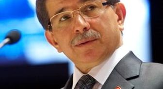 Davutoğlu BM'ye Yüklendi 2