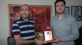 Erzurumlu İmam Yazdığı Şiirle Türkiye İkincisi Oldu