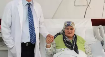 İzmir'de Hatice Vatansever Adlı Kadının Beş Aylık Hamile Karnı Büyüklüğündeki Kitlesi Kapalı...