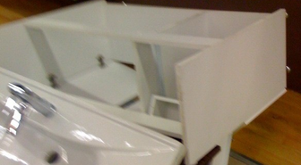 Yapı Marketteki Lavabo 3 Yaşındaki Çocuğun Üstüne Düştü