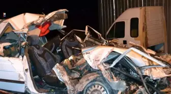 Yozgat'ta Kamyon Otomobile Çarptı: 4 Ölü