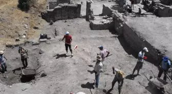 Arkeoloji Bölümü Kazı Ekibi Araziden Döndü