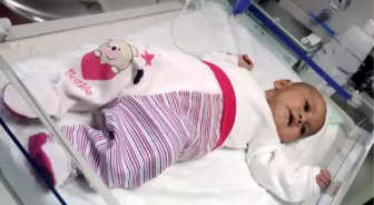 3 Aylık Bebek Cami Tuvaletine Terkedildi