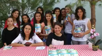 İlk Kitabı 'Asma Pansiyon' İlk 10'da