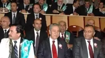 Arınç: Üniversitelerde Herkes Düşüncesini Rahatlıkla Söyleyebilmeli