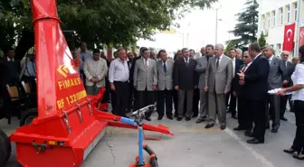 Uşak'ta 107 Çiftçiye Makine Ekipman Desteği