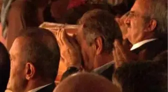 Bakan Günay, 'Mem U Zin' Adlı Oyunu İzledi