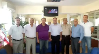 Salihlili Emlakçılardan Yeni İlçe Tapu Müdürüne Ziyaret