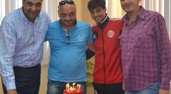 Turgutlu Yerel Basınının ve İhlas Haber Ajansı'nın Deneyimli Muhabiri İlker Uyar'a Sürpriz Doğum...