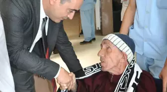 Somaspor Camiasından Huzurevine Vefa Ziyareti