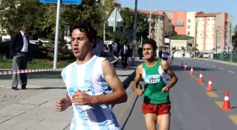 Öğrenciler 'Cumhuriyet' İçin Koştu