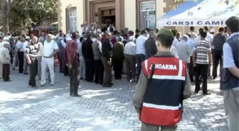 Boşandığı Eşi Tarafından Öldürülen Kadın Toprağa Verildi