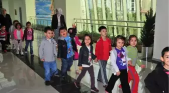 Anaokulu Öğrencilerinden Kültür Merkezi Ziyareti