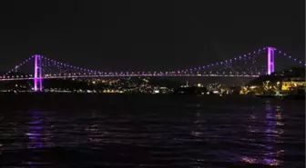 İstanbul Pembeye Boyandı