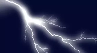 Batman'da Yıldırım İsabet Eden Bir Kişi Öldü