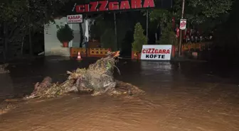 Vize'de Kuvvetli Yağış, Su Baskınlarına Neden Oldu