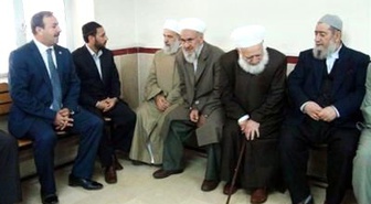 Dini Kanaat Önderleri ve Protokol, Camide Vatandaşla Bayramlaştı