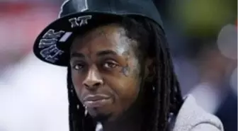 Amerikalı Rapçi Lil Wayne, Hayranlarını Korkuttu