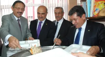 Yörük Vakfın'da Bayramlaşma