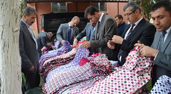 Hayırsever İş Adamlarından Öğrencilere Giyecek Yardımı