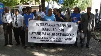 Adana'da Cezaevlerindeki Açlık Grevlerine Destek Eylemi