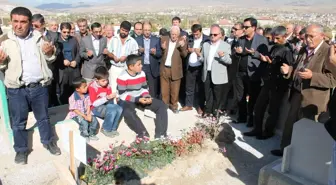 Neşet Ertaş'ın Ölümünün 40'ıncı Günü