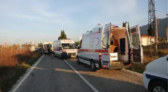 Yaralı Anne, Kazada Kanlar İçinde Kalan Çocuğu İçin Ağladı