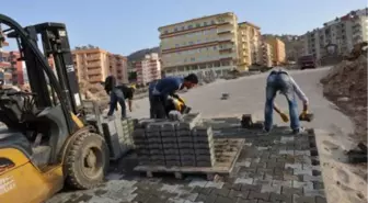 13 Mart Mahallesi'nde Yol Yapım Çalışmaları