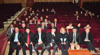 Disk Genel İş Sendikasından İşçilere Bilgilendirme Toplantısı