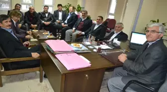 Muhasebeciler, Vergi Dairesi Müdürü Kurtuluş'u Ziyaret Etti