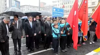 Büyük Önder Atatürk'ü Anıyoruz